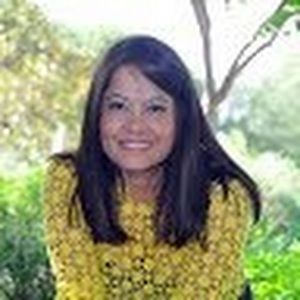 Meet your Posher, Elizabeth